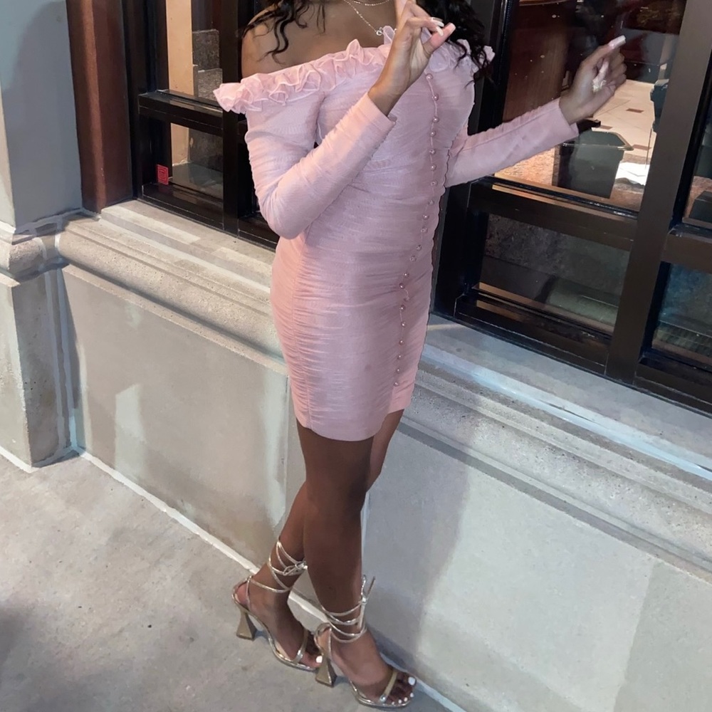 Dusty Pink/Rose  Ruffled Off-The Shoulder Dress from Akira Size Small